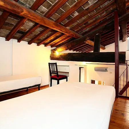 Blancmaisontrastevere *
